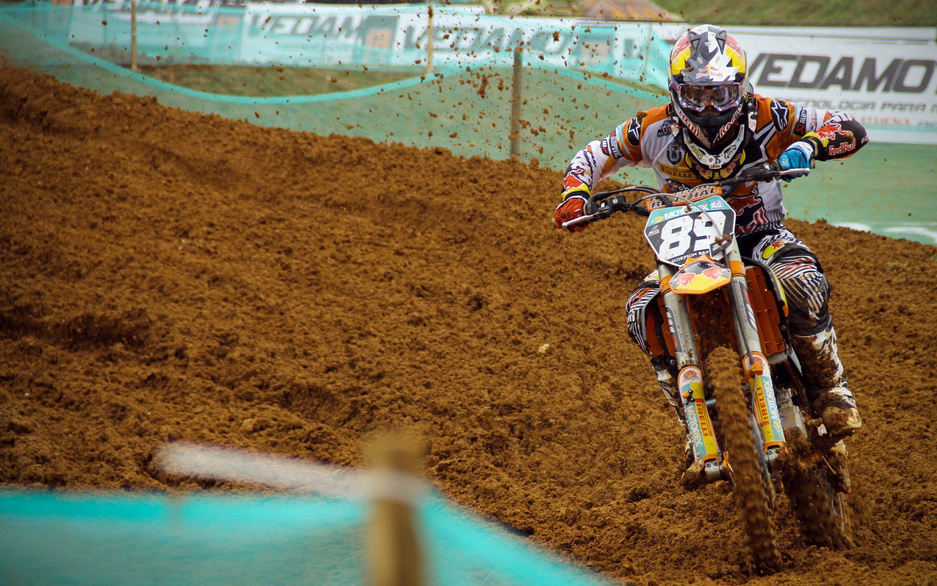 JDG裁判团队引进先进比赛录像回放系统，竞技裁判